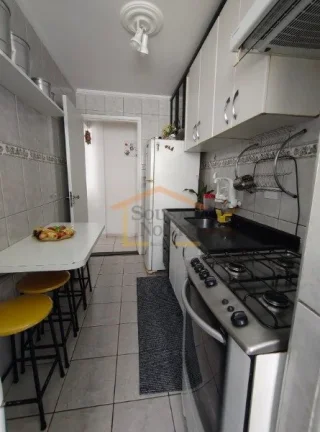 Imagem Apartamento com 2 dormitórios, 1 banheiro, 1 vaga de garagem e 58m² de área útil. Cozinha, área...