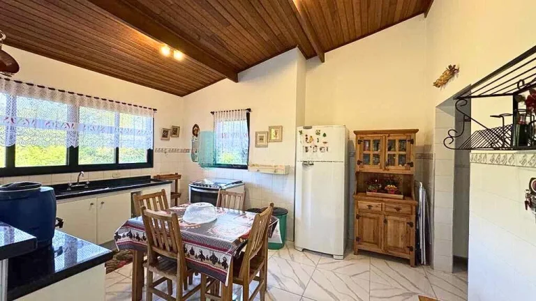 Imagem Privacidade e Conforto no Coração de Santo Antônio do Pinhal