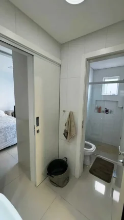 Imagem Apartamento com 1 suíte master e 1 demi próximo ao passeio São Miguel em Balneário Camboriú