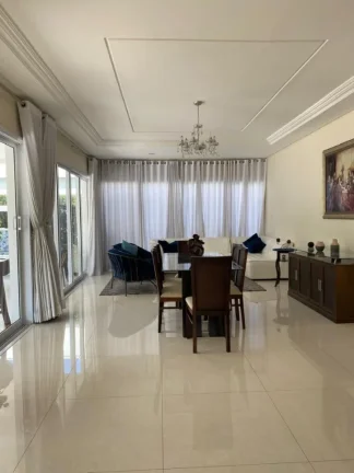 Imagem Sobrado, 4 Dormitórios ( 4 suítes), Condomínio Terra de Santa Clara Jacareí.