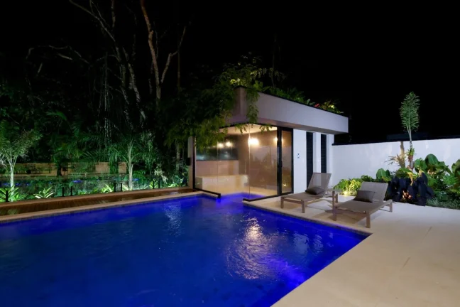 Imagem Casa à venda em Riviera de São Lourenço Módulo 16: 7 quartos, 7 suítes, 3 salas, 6 vagas de garagem, 738,00m² de área.