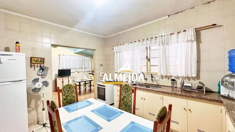 Imagem Casa com 3 dormitórios à venda, 180 m² por R$ 450.000,00 - Centro - Santa Gertrudes/SP
