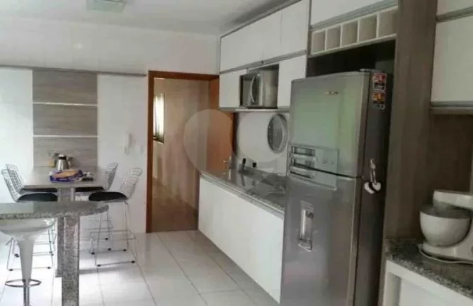 Imagem Casa à venda com 3 quartos, sendo 3 suítes, em Vila Sônia, São Paulo - SP