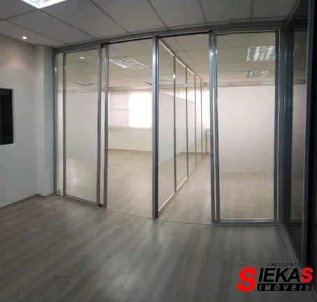 Imagem Salão Comercial na Penha de França, São Paulo-SP: 6 banheiros, 15 vagas de garagem, 727m²! Venha conferir!