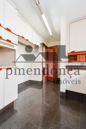 Imagem Apartamento na rua Traipu com 274m² com vista belíssima para Pacaembu.
