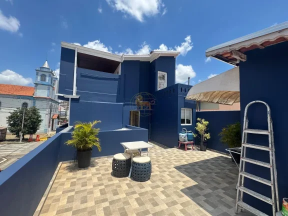 Imagem Sobrado no Centro com Múltiplas Rendas – 271 m² Construídos | Residencial + Comercial