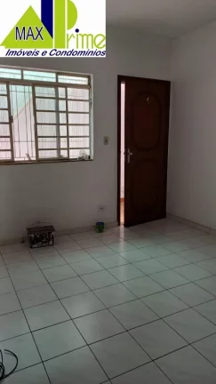 Imagem CASA INDEPENDENTE/02 DORMITÓRIOS/SALA/ÁREA DE SERVIÇO/QUINTAL/02 VAGAS + (CASA COM 01 DORMITÓRIO/SALA/COZINHA/WC NA PARTE INFERIOR DO IMÓVEL).