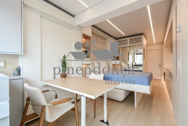 Imagem Apartamento na região de Pinheiros com 1 dormitório e 1 vaga, 30m²