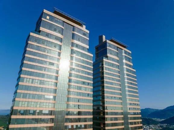Imagem Decorado com 4 dormitórios à venda sendo 4 suítes, 261.04 m² por - R$ 10.890.000,00 - Barra Sul - Bal. Camboriú/SC
