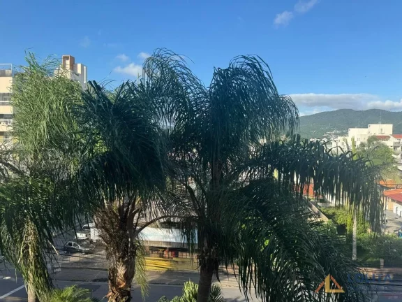 Imagem Apartamento à venda com 3 quartos e 2 vagas de garagem na Trindade, Florianópolis/SC