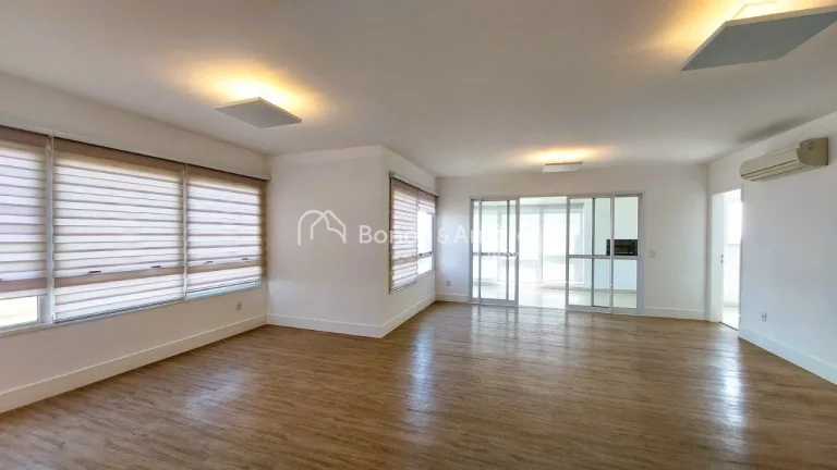 Imagem Excelente apartamento em andar alto, com vista privilegiada da varanda gourmet fechada com vidro e a...