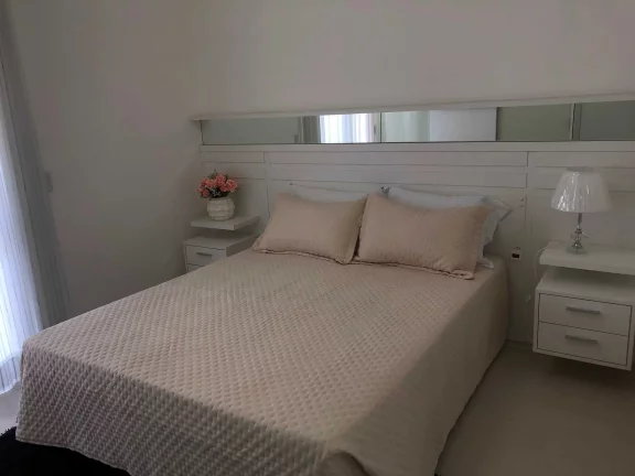 Imagem Apartamento com 3 dormitórios sendo 3 suítes e 2 vagas de garagem em Balneário Camboriú/SC