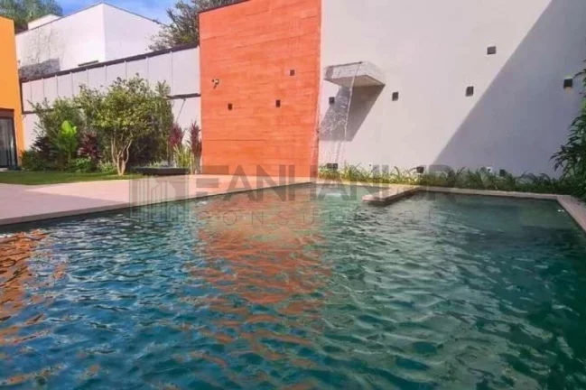 Imagem Casa de Alto Padrão no Jardim Paulista: 5 Quartos, 5 Suítes, 4 Salas, 6 Banheiros, 4 Vagas, 450 m² - São Paulo-SP