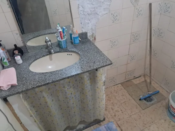 Imagem Casa para Venda em Rio de Janeiro, Campo Grande, 2 dormitórios, 2 banheiros, 4 vagas