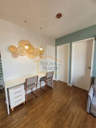 Imagem Apartamento com 40 m². Possui 2 dormitórios, 1 banheiro, piso em porcelanato em todos os ambientes...