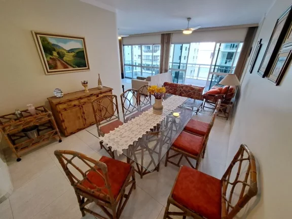 Imagem APARTAMENTO REFORMADO COM LINDA VISTA PARA O MAR, 1 QUADRA DA PRAIA