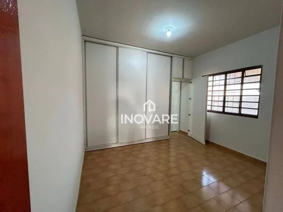 Imagem Casa com 3 dormitórios à venda, 160 m² por R$ 350.000,00 - Setor Social - Itumbiara/GO
