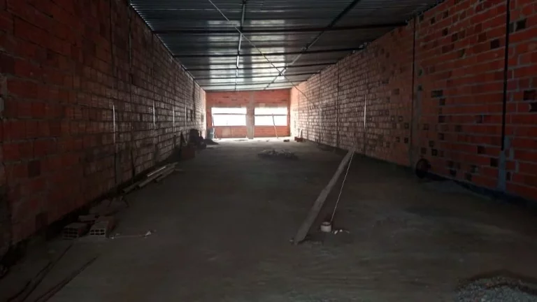 Imagem Salão para alugar, 340 m² por R$ 3.680,00/mês - Vila Andeyara - Ferraz de Vasconcelos/SP