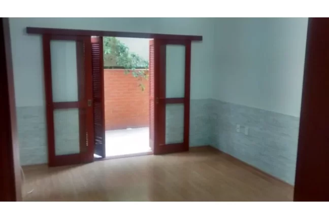 Imagem Apartamento à venda em Porto Alegre, Petrópolis, com 3 quartos, 77m²