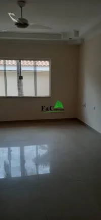 Imagem Casa para Venda em Limeira, Vila Queiroz, 4 dormitórios, 1 suíte, 4 banheiros, 4 vagas
