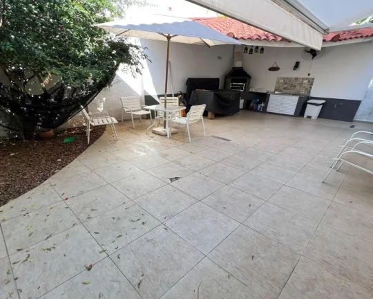Imagem SOBRADO EM CONDOMINIO FECHADO COM PORTARIA 24 HORAS - 4 DORMS