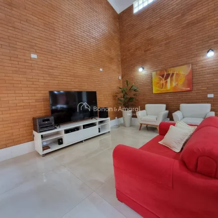 Imagem Encante-se com esta linda casa estilo sobrado, localizada no tranquilo e arborizado Bosque de Barão...
