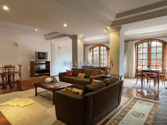 Imagem Cobertura Triplex | Capivari CJ | 331 m² | 5 Suítes | Lareira