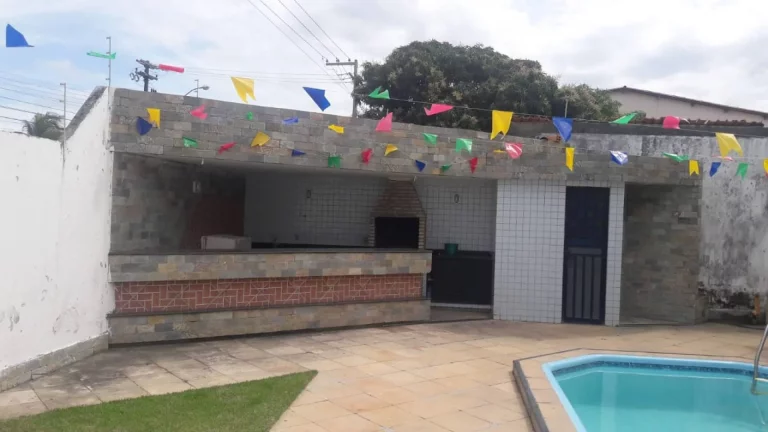 Imagem Casa de rua no Mosqueiro: 3 quartos, 480m² e 5 vagas de garagem!