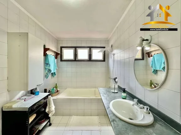 Imagem Casa à venda localizada no miolo da Granja Viana, em Cotia - SP | Batelli Imóveis