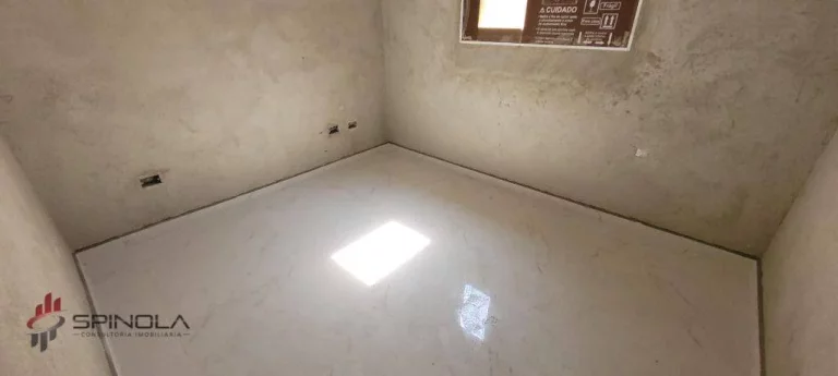 Imagem Casa com 2 dormitórios à venda, 48 m² por R$ 320.000,00 - Mirim - Praia Grande/SP