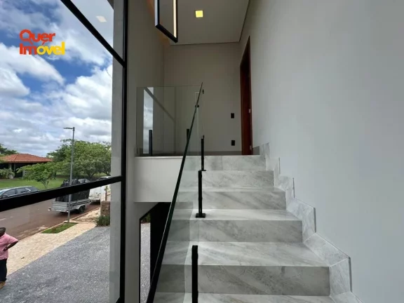 Imagem Imóvel de luxo em condomínio na Vila do Golf em Ribeirão Preto-SP! 4 quartos, 4 suítes, 4 vagas de garagem e 261m². Aproveite! Quer Imóvel Negócios Imobiliários.