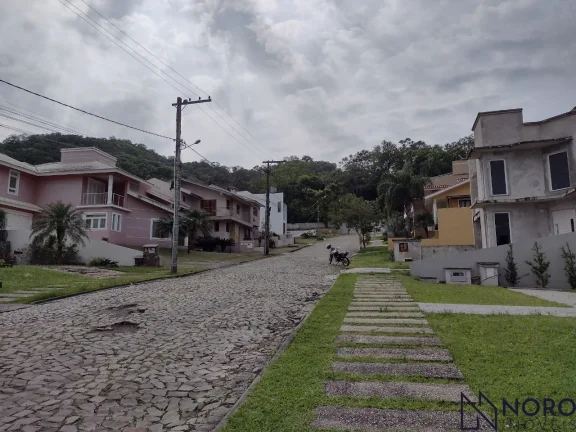 Imagem Terreno à Venda no Condomínio Montes Verdes