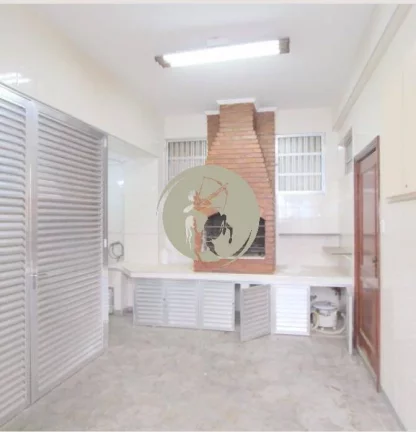 Imagem Lindo sobrado com piscina