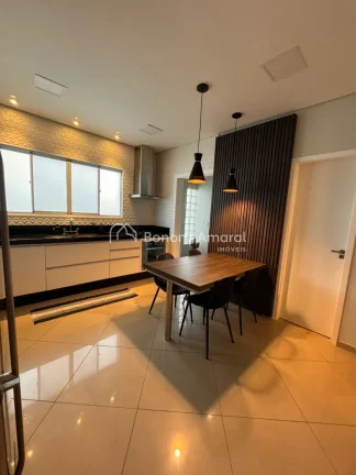 Imagem Linda casa no CondomÃ­nio Portal do JequitibÃ¡, em Valinhos/SP. 

Possui 300 mÂ² de terreno e 193 mÂ...