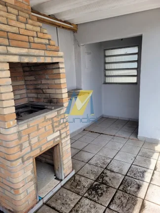 Imagem Casa Sobre Loja com 3 Dormitórios, Suíte e Área de Churrasqueira