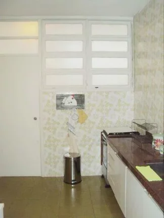 Imagem Praia de Pitangueiras, Prédio Frente ao Mar, Centrinho, Churrasqueira, Linda Vista ao Mar, Amplo Apartamento!!!