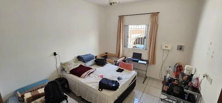 Imagem Casa para Venda em Itanhaém, Nova Itanhaém (Interior), 1 dormitório, 1 banheiro, 2 vagas