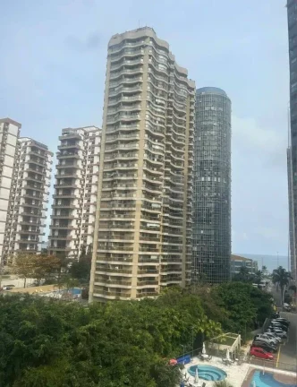 Imagem Apartamento à venda na Barra da Tijuca, 140m2, 4Qtos, 2vgas, Quadra d Praia