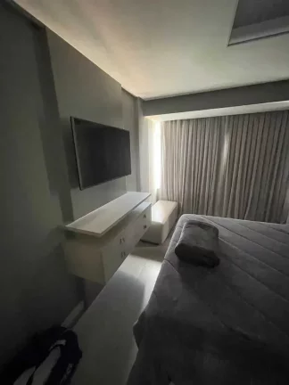 Imagem Apartamento mobiliado com 2 dormitórios sendo 1 suíte e 2 vagas de garagem na Praia Brava - Itajaí