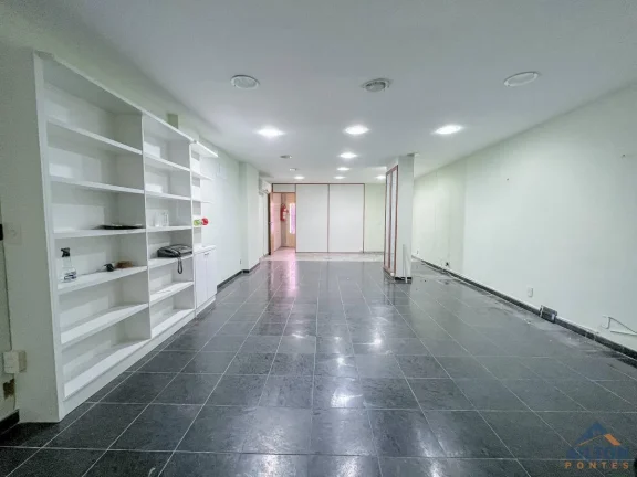 Imagem Loja Comercial à Venda no Centro de Guarapari/ES