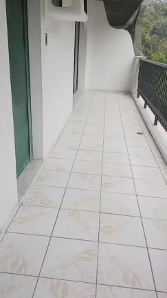 Imagem Praia de Pitangueiras - Local nobre - Ótimo lazer - Alto padrão - 2 vagas - Ampla varanda - 135 m² de área útil.