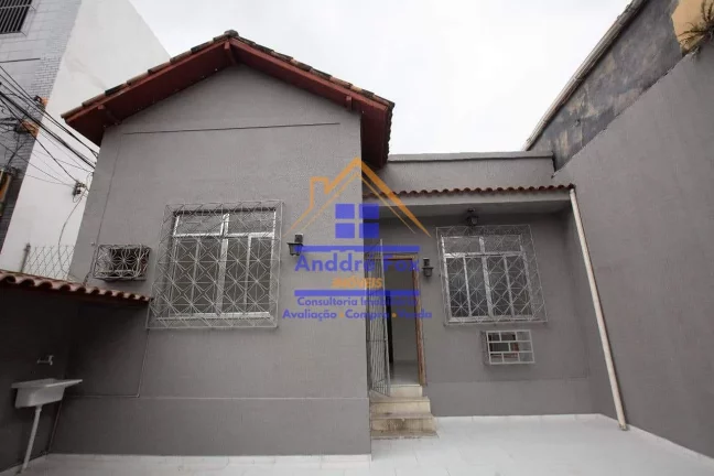 Imagem Casa linear com sala, 3 quartos, cozinha, área de serviço, quintal, garagem para 2 carros, à venda, 70 M², por R$ 410.000 – Vila Isabel - Rio de Janeiro / RJ.