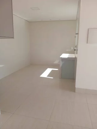 Imagem Alugo apto no 3º andar com cobertura