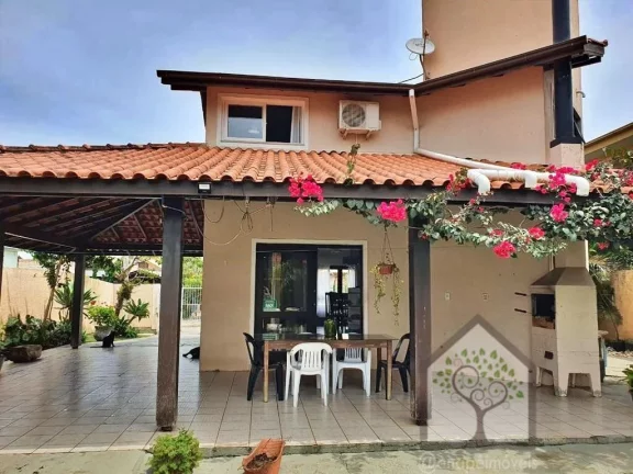 Imagem Excelente casa com um lindo quintal próxima à praia do Campeche