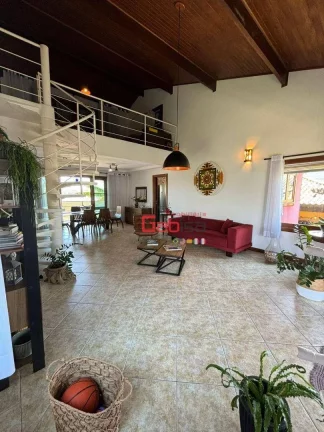Imagem Casa com 3 dormitórios à venda, 250 m² por R$ 2.000.000,00 - Praia do Siqueira - Cabo Frio/RJ