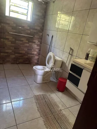 Imagem Casa com 3 dormitórios à venda, 120 m² por R$ 250.000,00 - Jardim Leonora - Itumbiara/GO