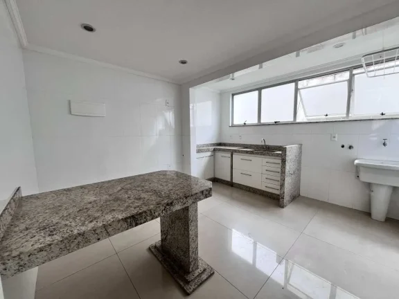 Imagem LOCAÇÃO: Apartamento 3 Quartos no Centro de Barbacena – Reformado e Pronto para Morar