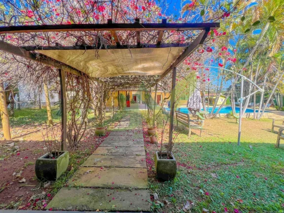 Imagem Chácara de Alto Padrão com 11.000 m² – Estrutura Completa, Pomar e Campo