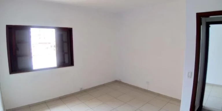 Imagem Sobrado com 4 dormitórios à venda, 212 m² por R$ 1.100.000,00 - Centro - Suzano/SP