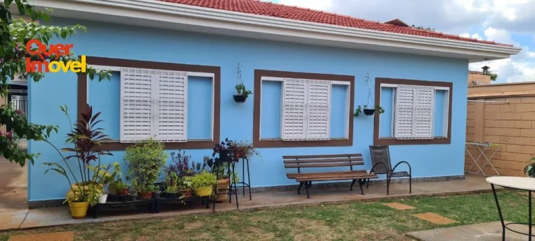 Imagem Imóvel de luxo à venda em Ribeirão Preto: casa com 4 quartos, 1 suíte e 180m² no Parque Residencial Lagoinha. Confira!